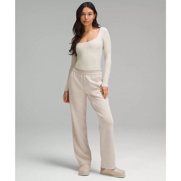 LULULEMON Wundermost Ultra-Soft Nulu Square-Neck Long-Sleeve Bodysuit Sz M NEW - Picture 2 of 5